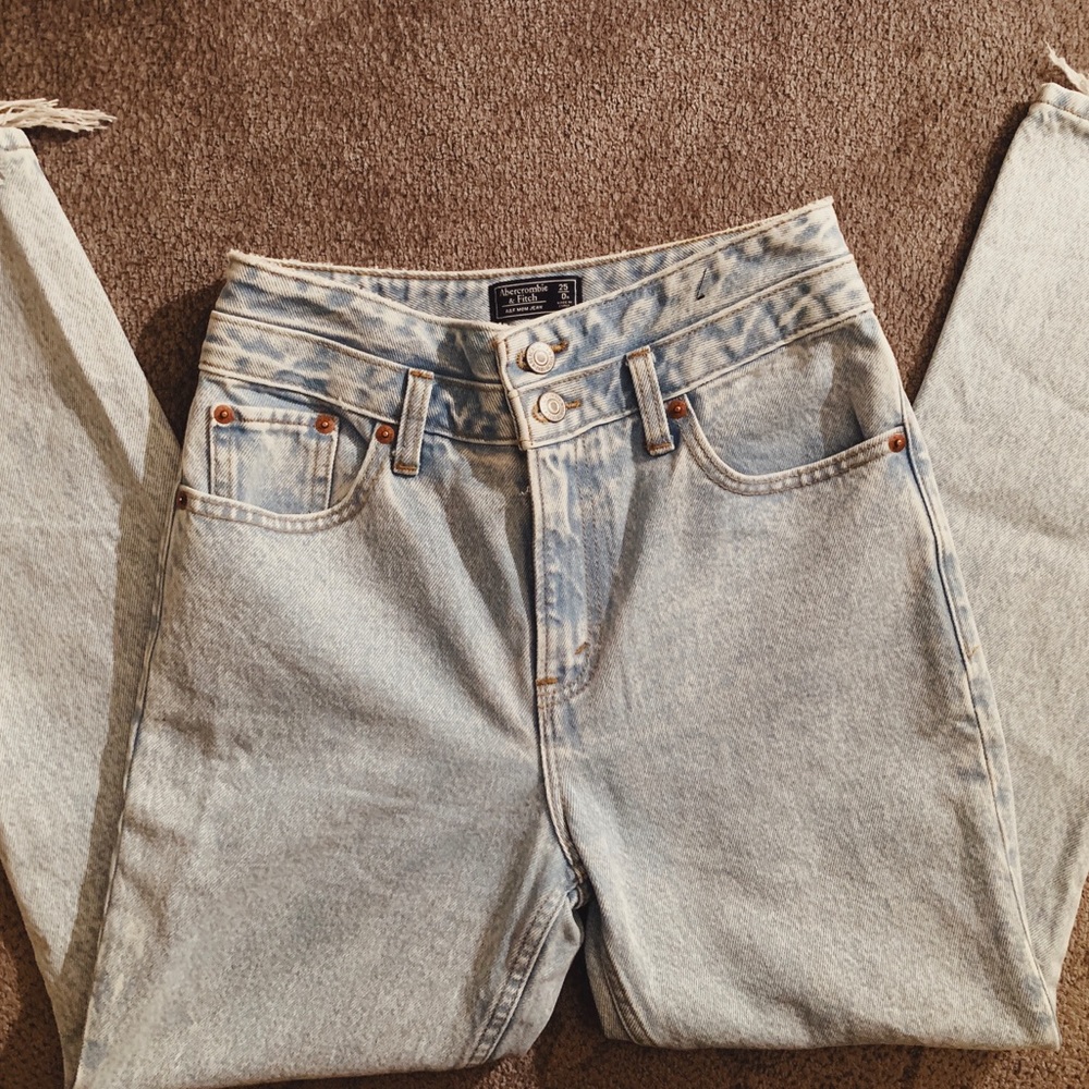 Acid Wash High-Waisted Double Button Skinny